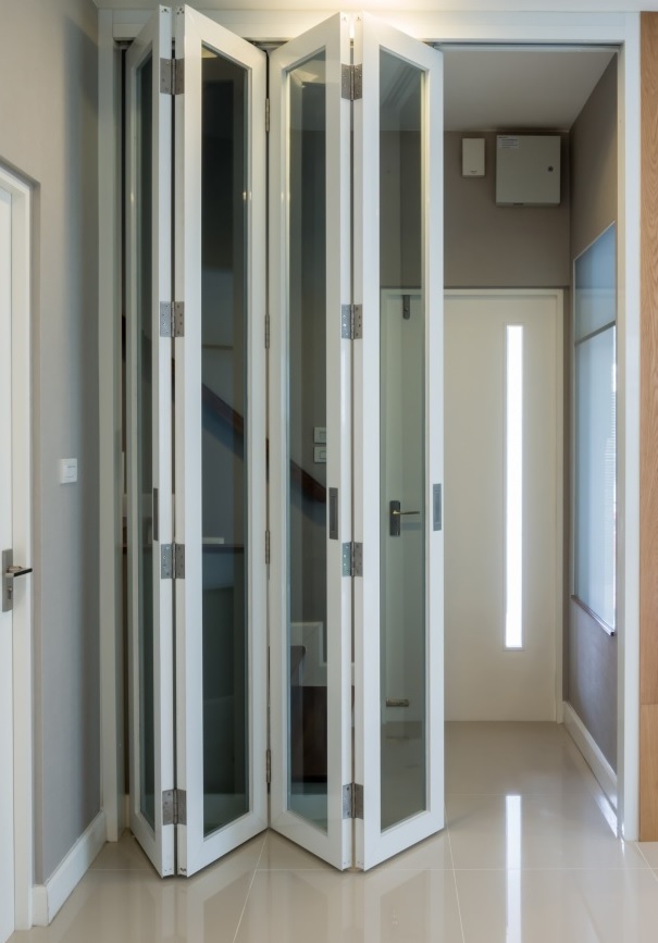 bifold door Headley, KT18